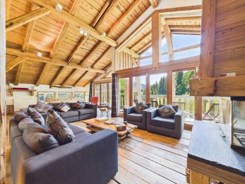 Chalet d'Exception: Ferme 200 ans Rénovée avec Sauna & Spa - FR-1-623-18