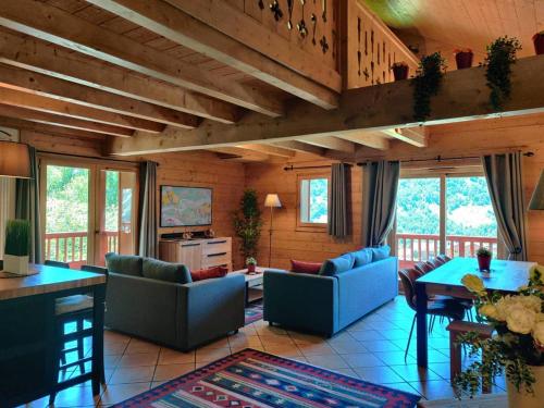 Grand appartement de 10 pers. avec piscine, spa et parking à Saint-Martin-de-Belleville