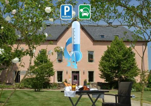 HÔTEL LA FERME DE BOURRAN - RODEZ - parking privé avec bornes pour voitures électriques