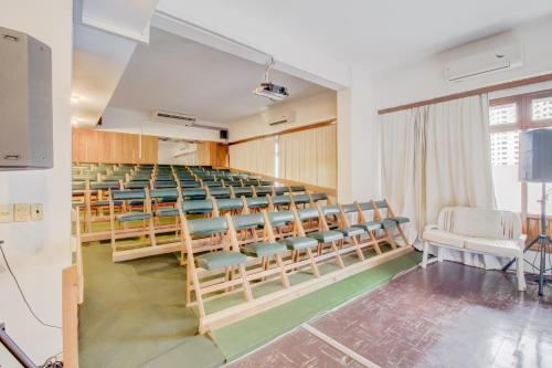 Oceana Suites Vanguardia - image 4