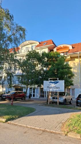 Tündérrózsa (Tunderrozsa) in ซาลาคารอส