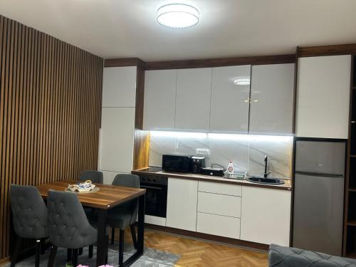 Apartman Laki Vrnjacka Banja - Location saisonnière - Vrnjci