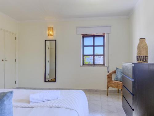 #411 Sunny 1BR Apartment Near the Beach - image 5
