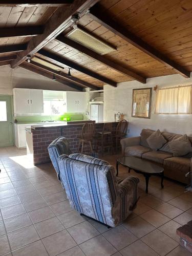 Rancho Meling Casa Felipe in Camalu