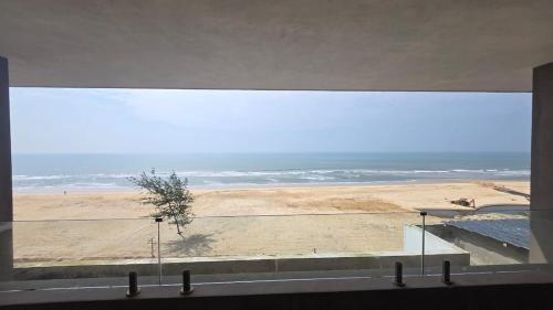Oyster Bay - Beachfront 2BHK, Surathkal, Mangalore in Suratakal