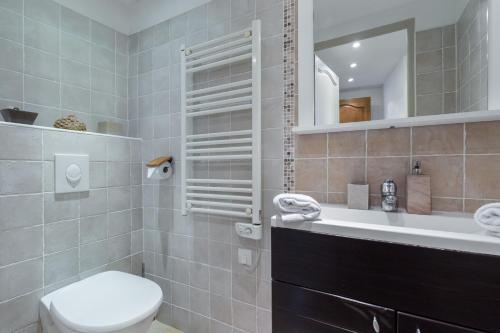 Two-Bedroom Apartment image 2