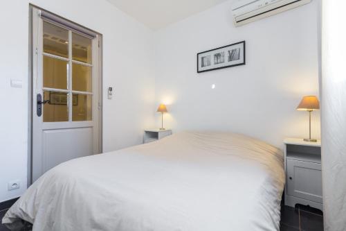 Two-Bedroom Apartment image 6