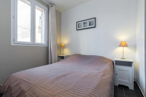 Two-Bedroom Apartment image 5