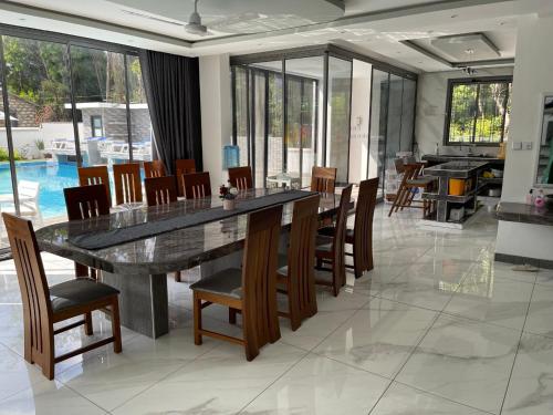 A Luxurious 5-Bedroom Private Villa in the Heart of Watamu in Watamu