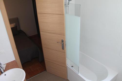 Hostal Montilla Sotogrande - image 8
