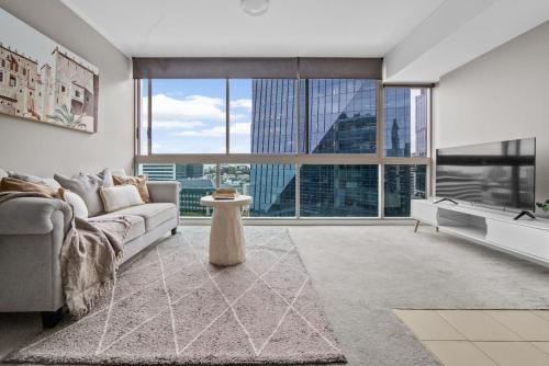 Stylish Fortitude Valley AptCity Views plus Parking