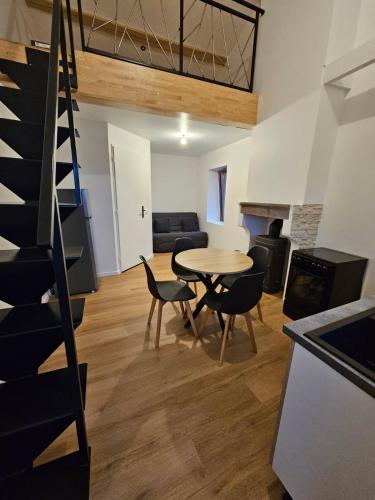 Facilities, Maison vigneronne in Combronde
