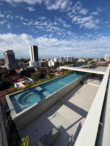 Basen, Urban Suites By ALI in District Municipal 10