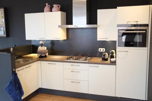 A szálláshely kívülről, Augusta Hotel in IJmuiden