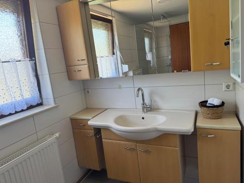 Bathroom, Ferienhaus Tal in Geislingen