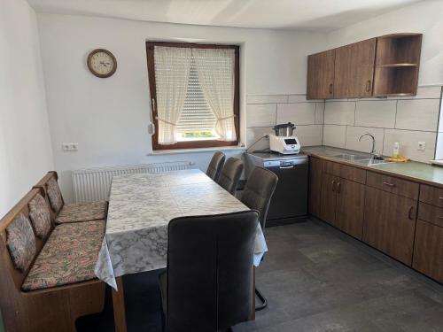 Kitchen, Ferienhaus Tal in Geislingen