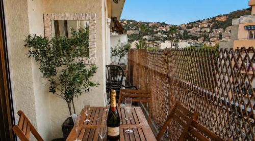Luxury 3 rooms Sunny terrace Walk to Beach port