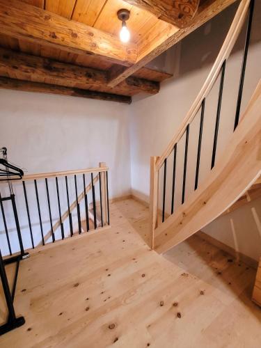 Maison charmante à Alleuze - 90 m² avec terrasse (Maison charmante a Alleuze - 90 m² avec terrasse) in Neuveglise
