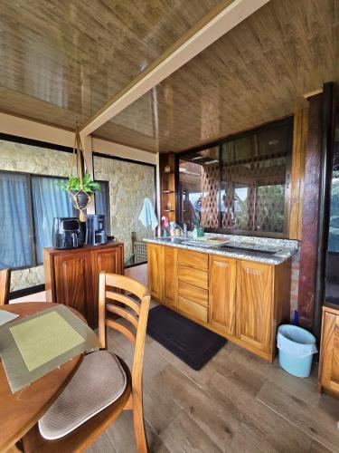 Kitchen, Escazu Studio Magnificent Views in San Antonio