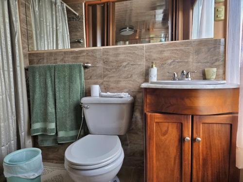 Bathroom, Escazu Studio Magnificent Views in San Antonio