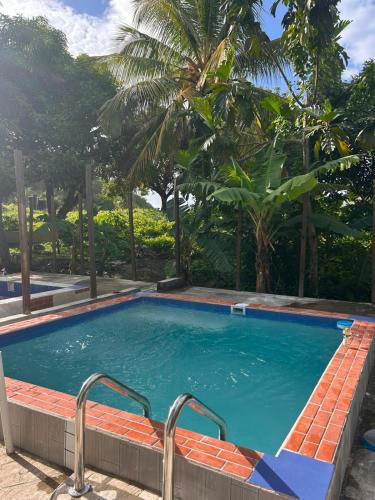 The Jungle Escape Apartment 02 in ฌาลูสล์