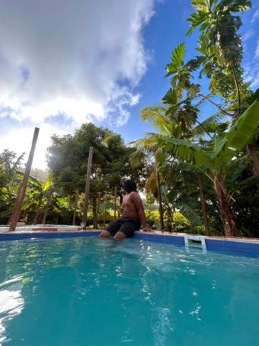 The Jungle Escape Apartment 01 in ฌาลูสล์