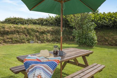 Iekārtas, 3 Bed in Barnstaple oc-wayco in Shirwell