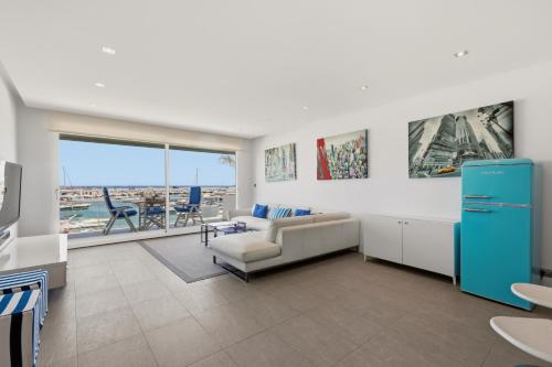 Modern Frontline Puerto Banus Apartment M2
