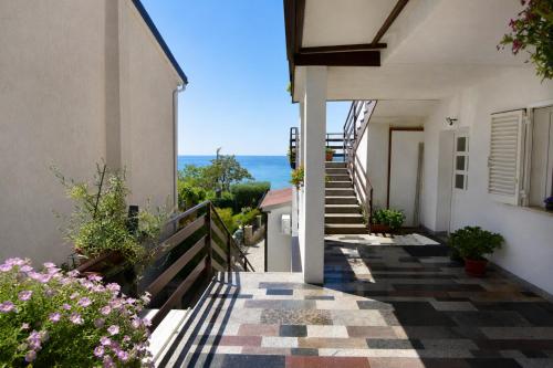 Kilátás, Apartments and rooms by the sea Zambratija, Umag - 22685 in Zambratija