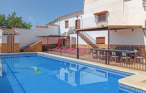 8 Bedroom Lovely Home In Iznájar gîte à louer El Higueral