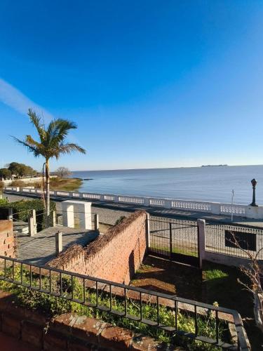 Casa Terraza al Río en Barrio Histórico con parrilla