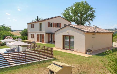 Úszómedence, Nel Verde Di Ludo in Mogliano