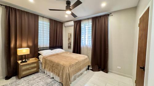 Private 3Bedroom Tropical Luxury Villa Saint Kitts in บาสเซตเตอร์เร่