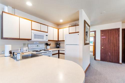 Cozy 3-bedroom cottage in Hunter, NY in Хантер