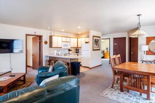 Cozy 3-bedroom cottage in Hunter, NY in Хантер