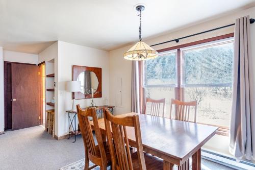 Cozy 3-bedroom cottage in Hunter, NY in Хантер