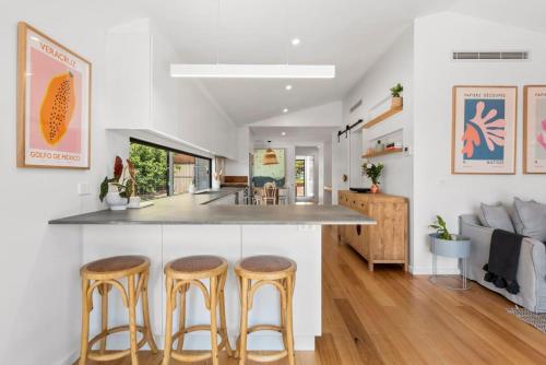 Sunset Shack - Sleeps 6 - Dog Friendly! - Ocean Grove