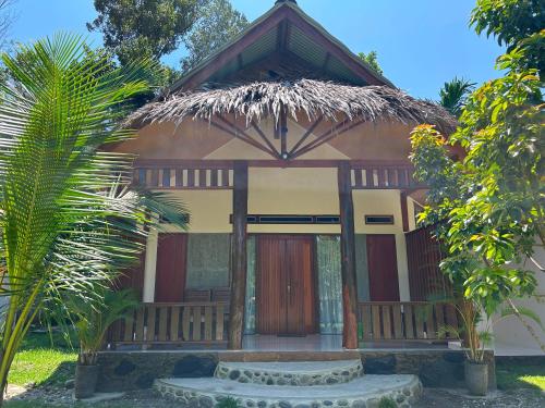 . Leuser Inn & Jungle Trekking