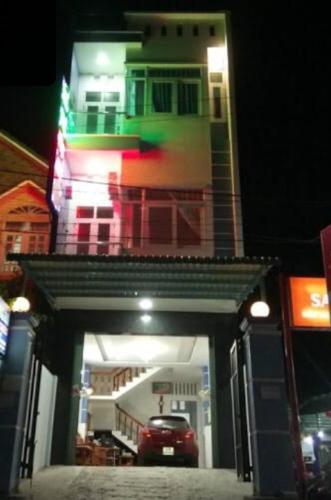 Nha Nghi Motel NGOC KIM NGAN in Train Station