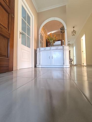 NAYDIRA Home