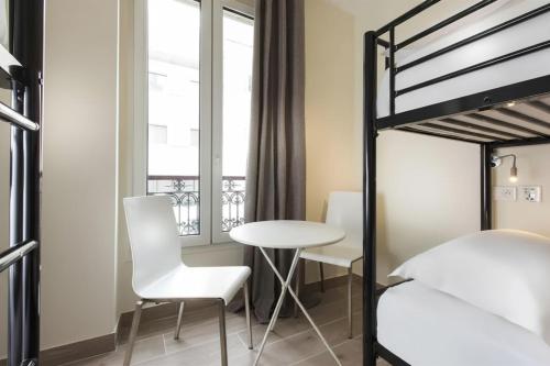 Enjoy Hostel Room Type - Mixed Dormitory Room