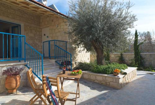 The Olive Manor Boutique Home in 佩里斯特羅納