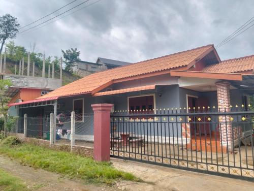 Ban Thong hostel in 班帕儂