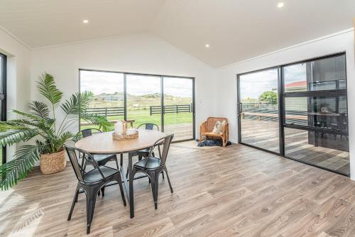 Luxury Seaside Getaway - New Build in Patea