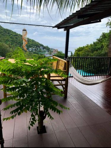 THIP bungalow family room in Tanote Bay
