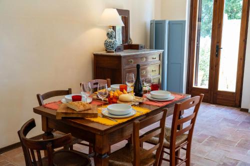 Seadmed, Villa Valle 14 with pool and views of the hills in Serrungarina
