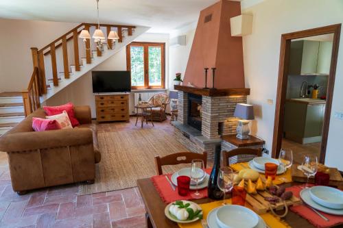 Seadmed, Villa Valle 14 with pool and views of the hills in Serrungarina