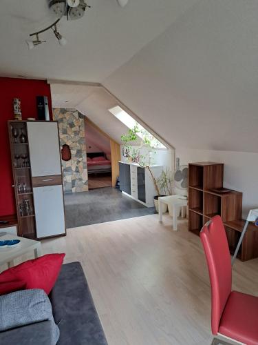 moderne 2-Zimmer Dachwohnung im Herzen der Rhon in Ostheim v.d. Rhon