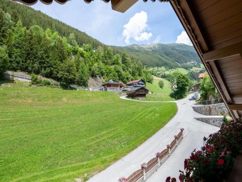 A környék, Apartment in Mayrhofen with a balcony in Brandberg