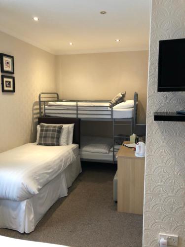 Room, deluxe, family